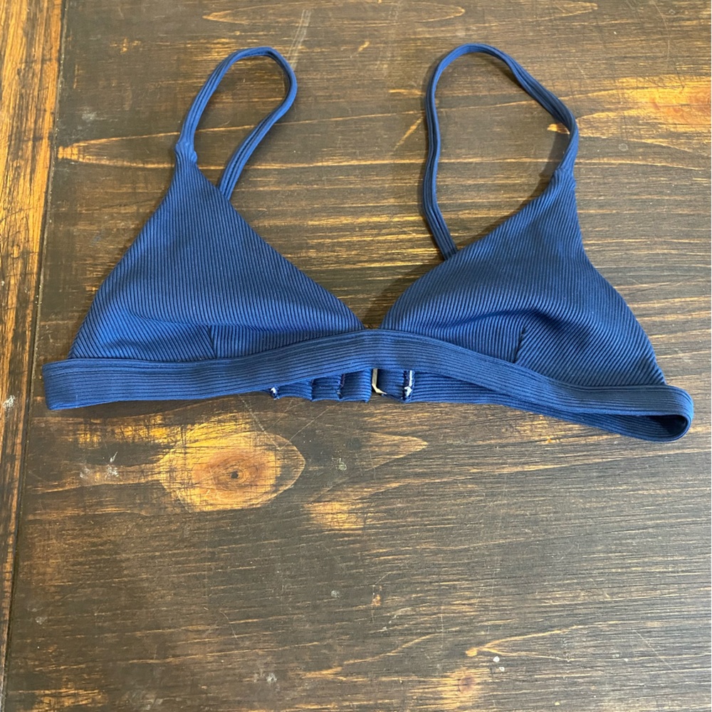 Ama bikinis top